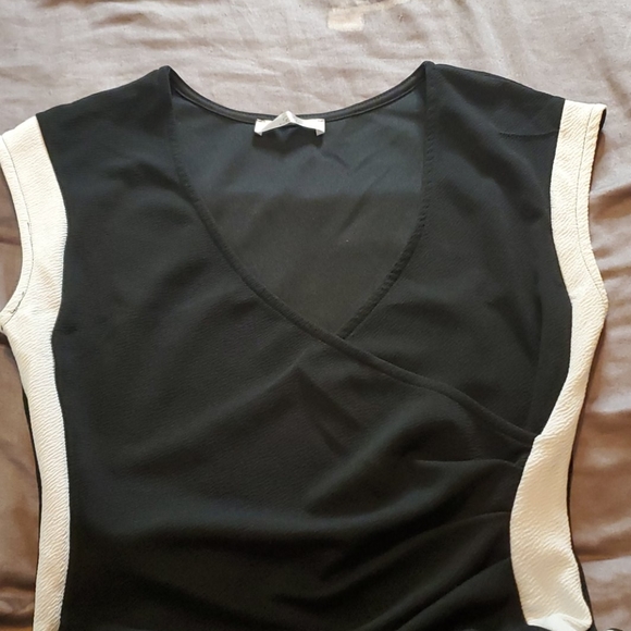 Dress - Picture 4 of 4